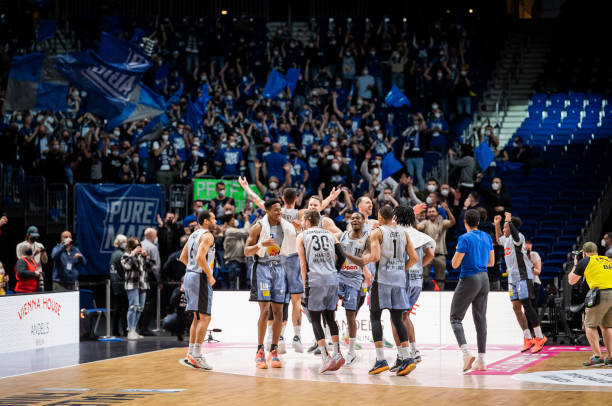 须连赢两场 须连赢两场