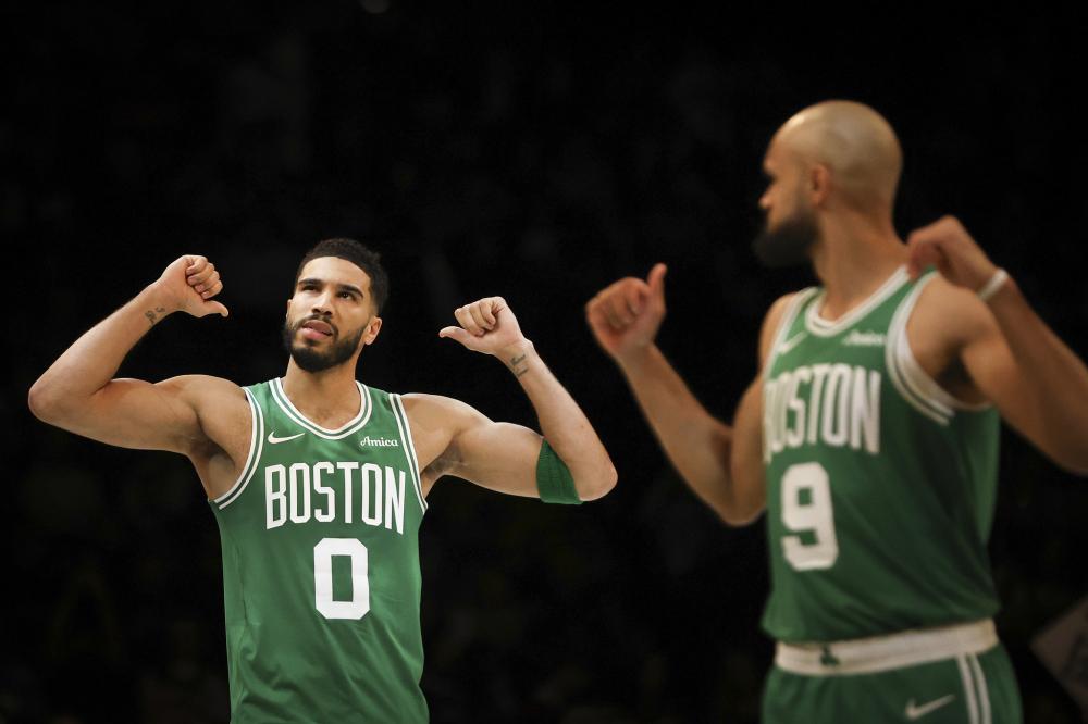 依然持保留 依然持保留