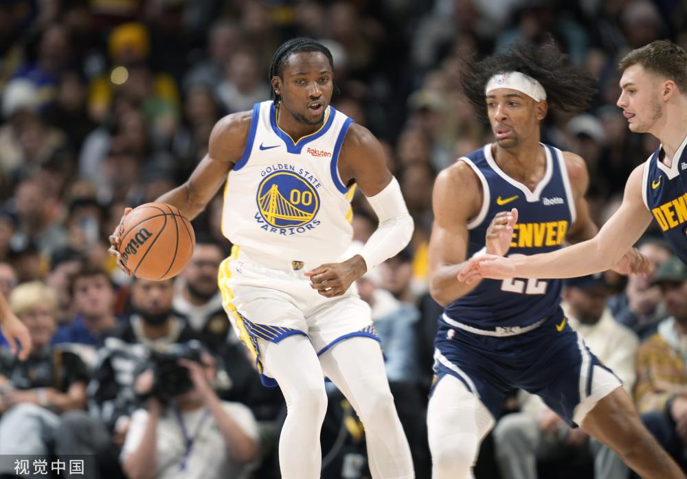 他们表现出 他们表现出